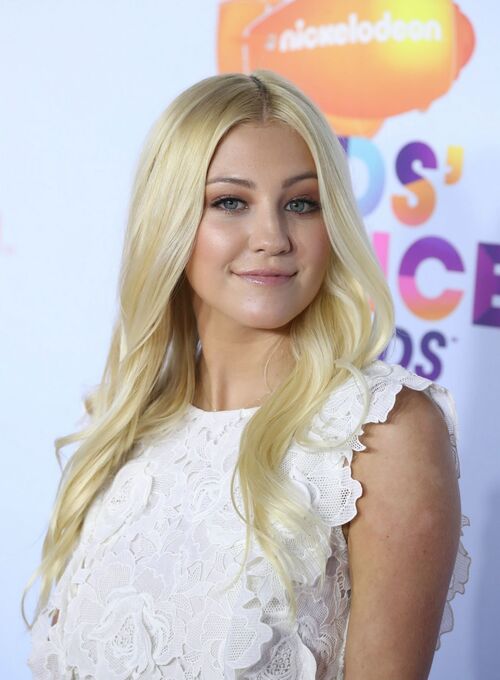 Ava Sambora